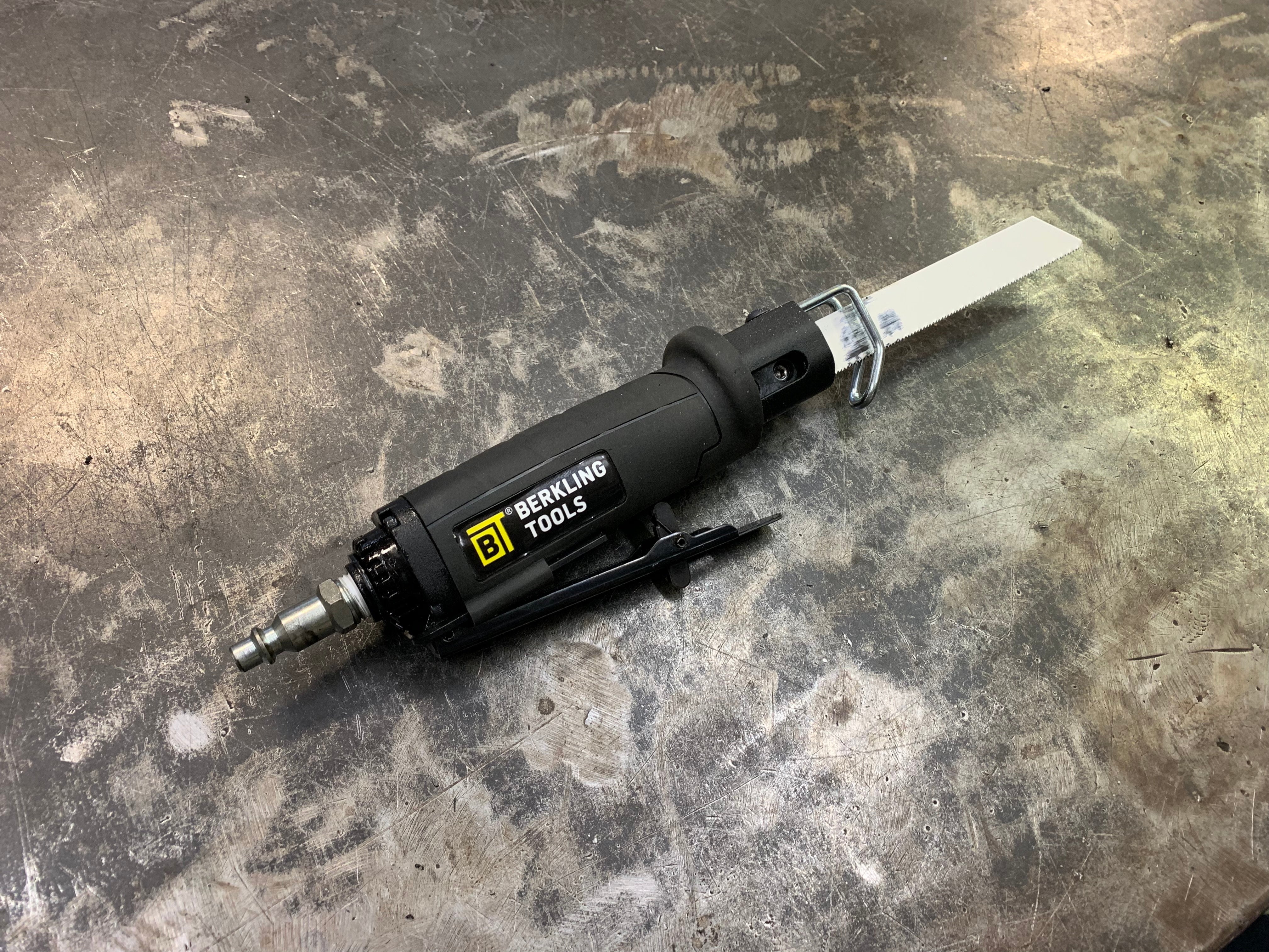 Reciprocating saw hot sale air tool
